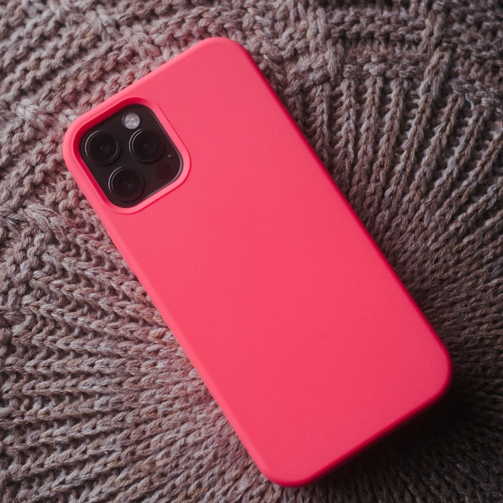 Hot Pink Sarina iPhone 12 Pro silicone case